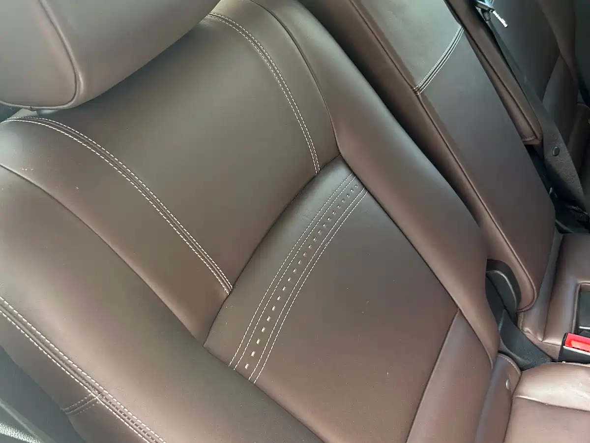 BMW 5 Series GT 2014 528i Luxury фото 24