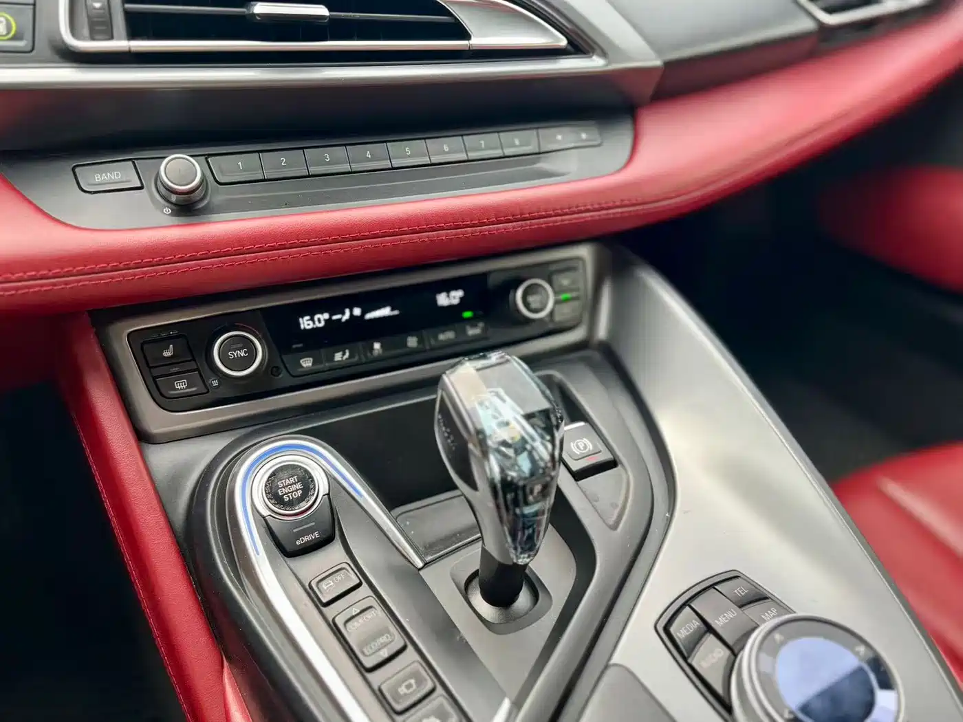 BMW i8 2015 2014 Standard