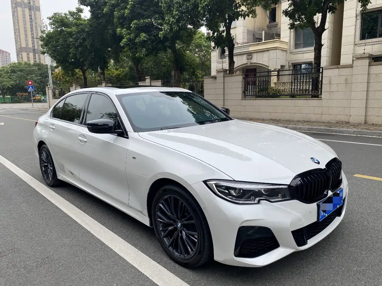 BMW 3 Series 2021 325Li M Sport Package фото 3