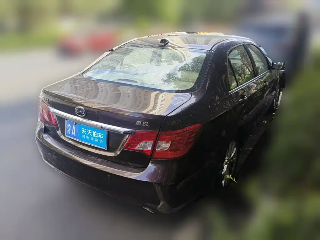 BYD Surui 2014 2013 1.5TI Manual Premium