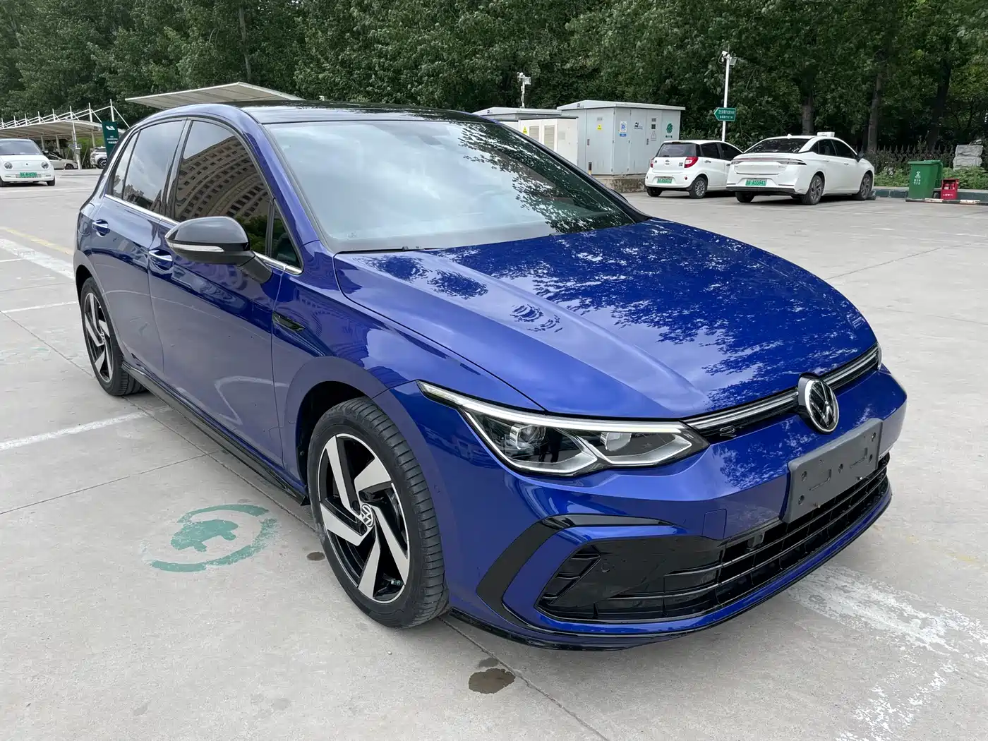 Volkswagen Golf 2023 280TSI DSG R-Line Lite фото 3