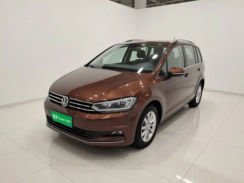 صورة 1 - Volkswagen Touran