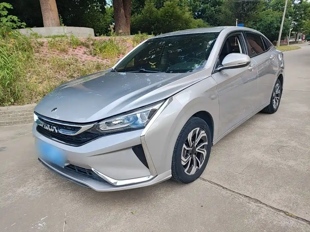 Photo 2 - Dongfeng Aeolus Yixuan