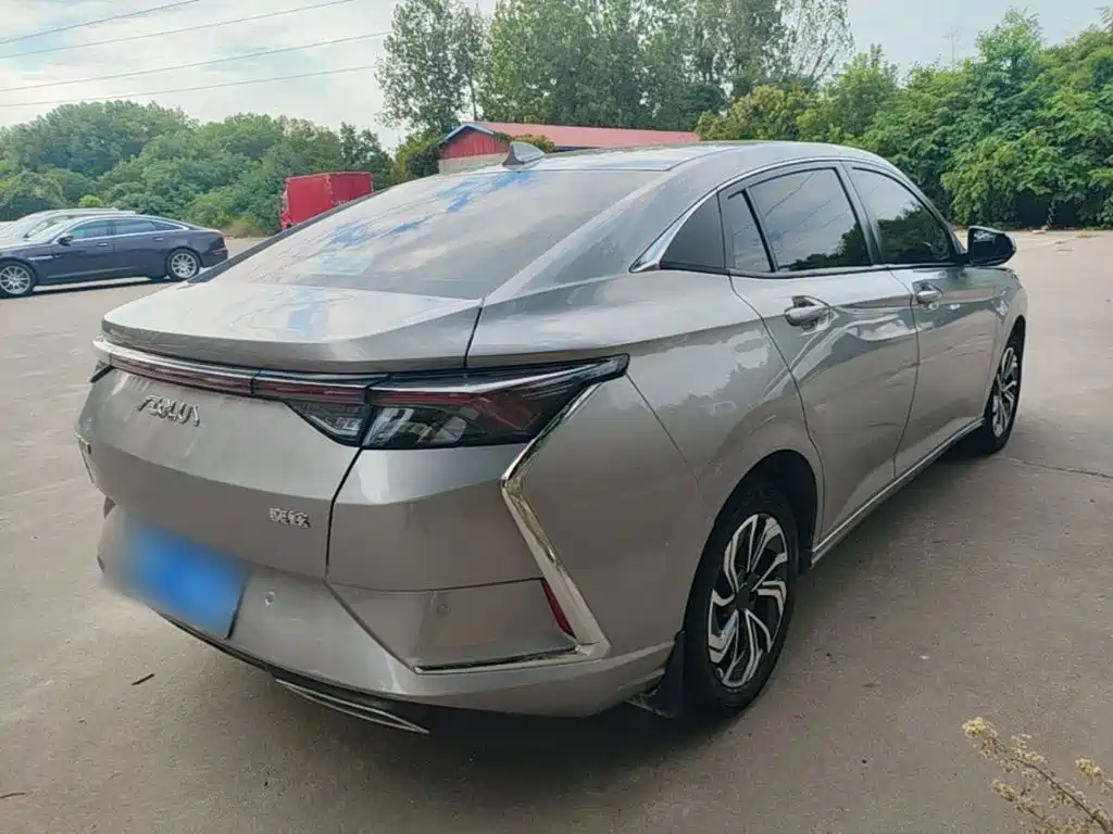 Photo 7 - Dongfeng Aeolus Yixuan