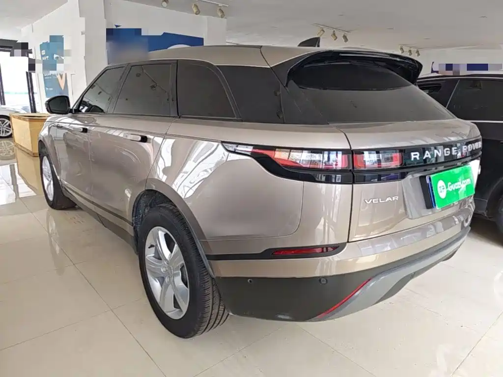 Photo 5 - Land Rover Range Rover Velar