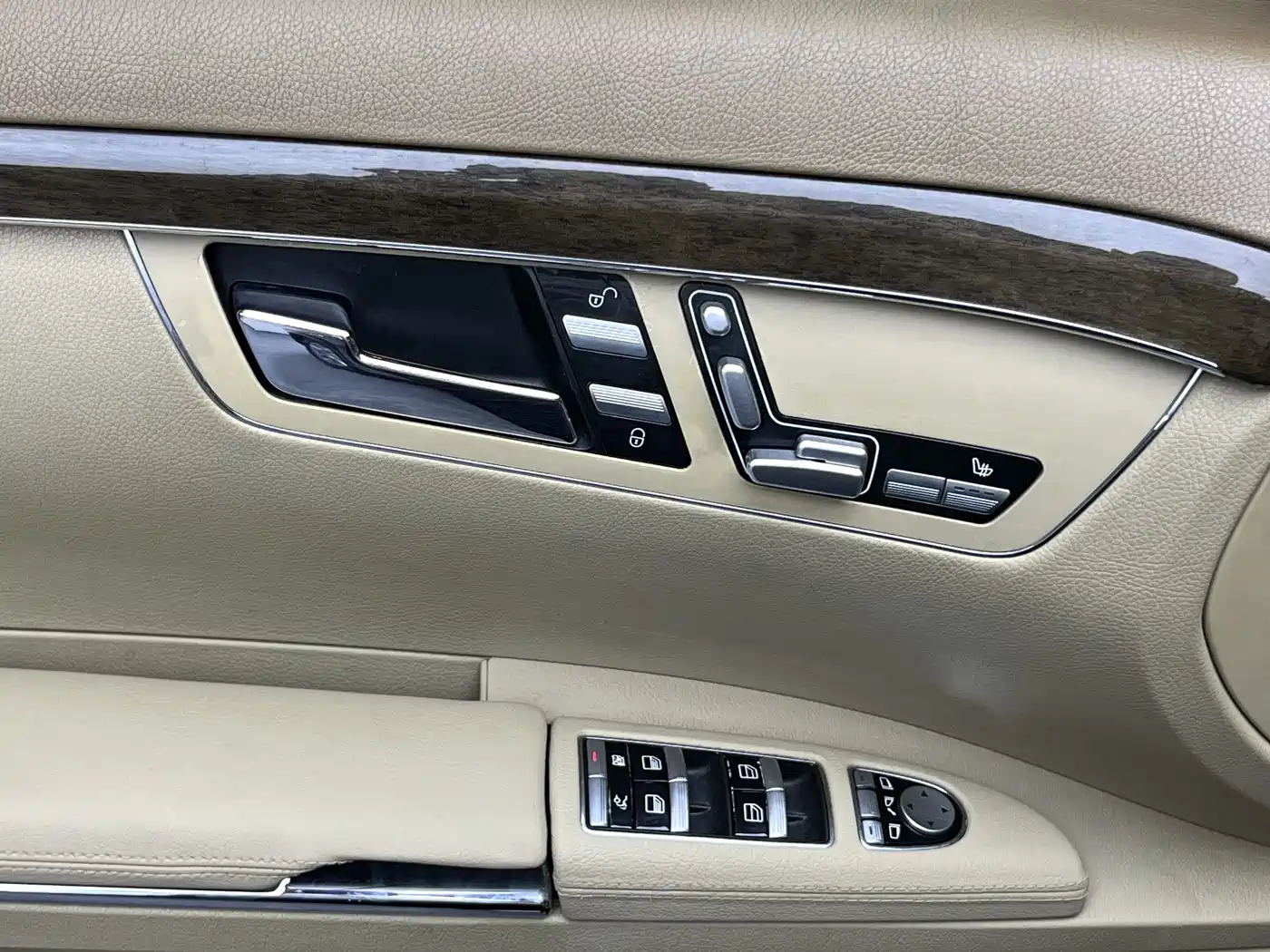 Mercedes-Benz S-Class 2010 S 300 L Business фото 20