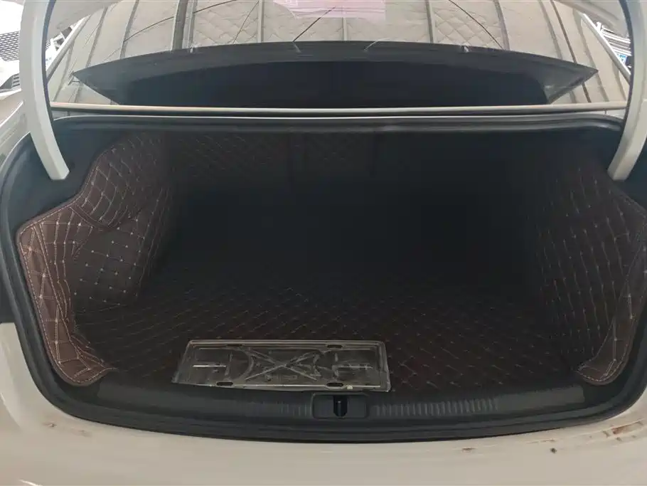 Audi A3 2018 30th Anniversary Limousine 35 TFSI Fashion фото 4