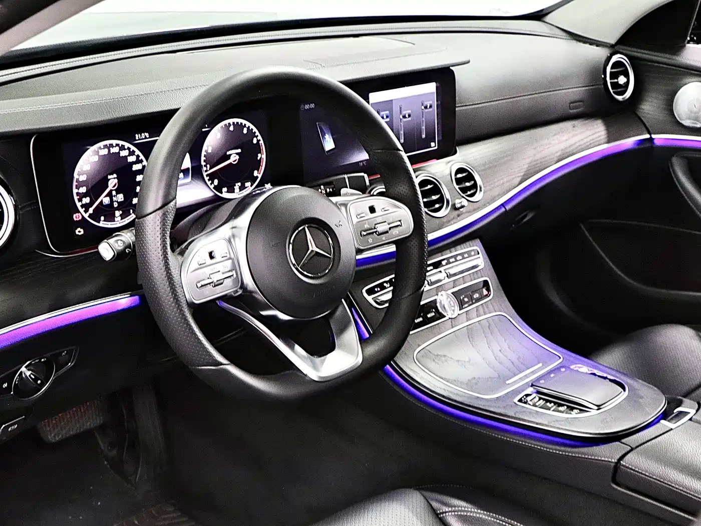 Mercedes-Benz E-Class 2020 E 300 L Sport Fashion Model фото 11