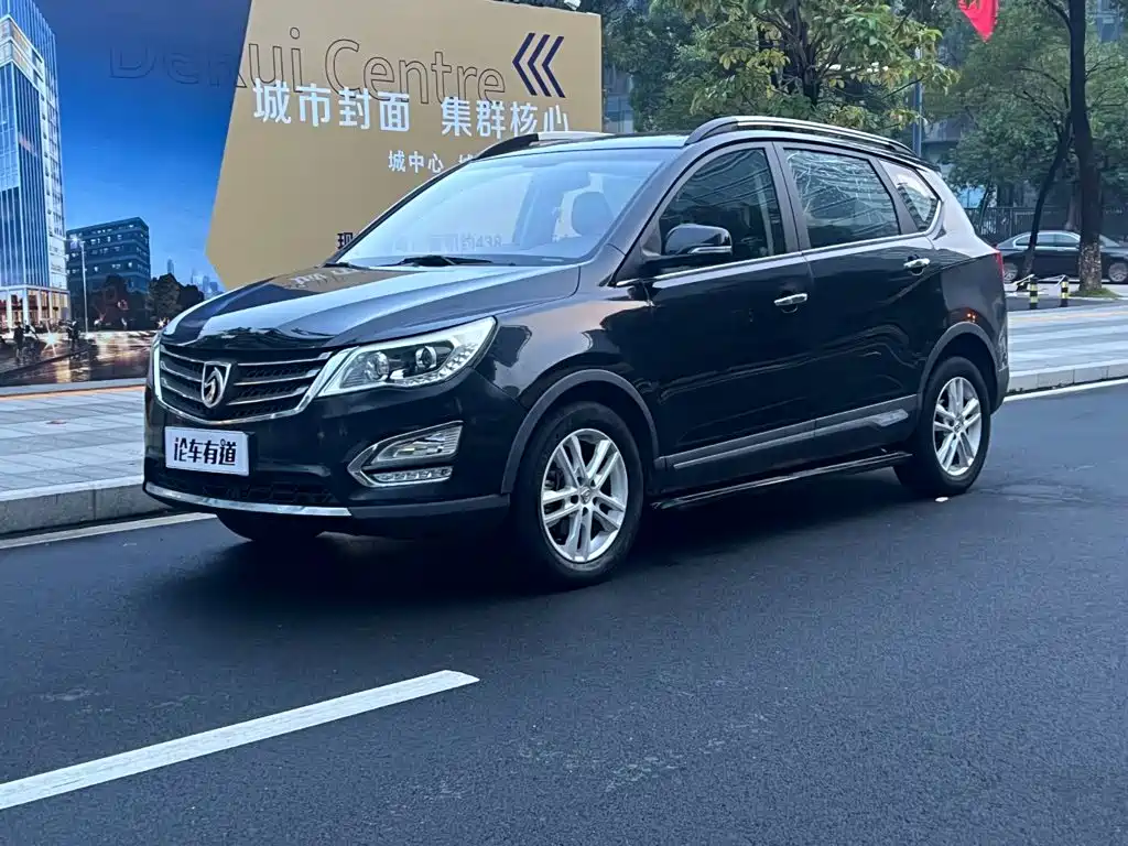 Фото 1 - Baojun 560