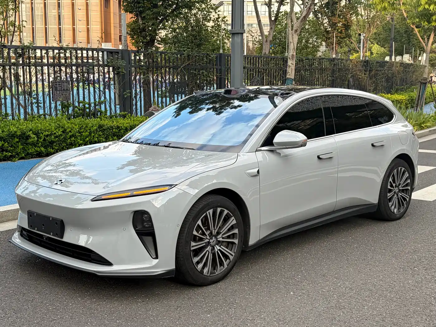 NIO ET5T 2023 — пригон из Китая