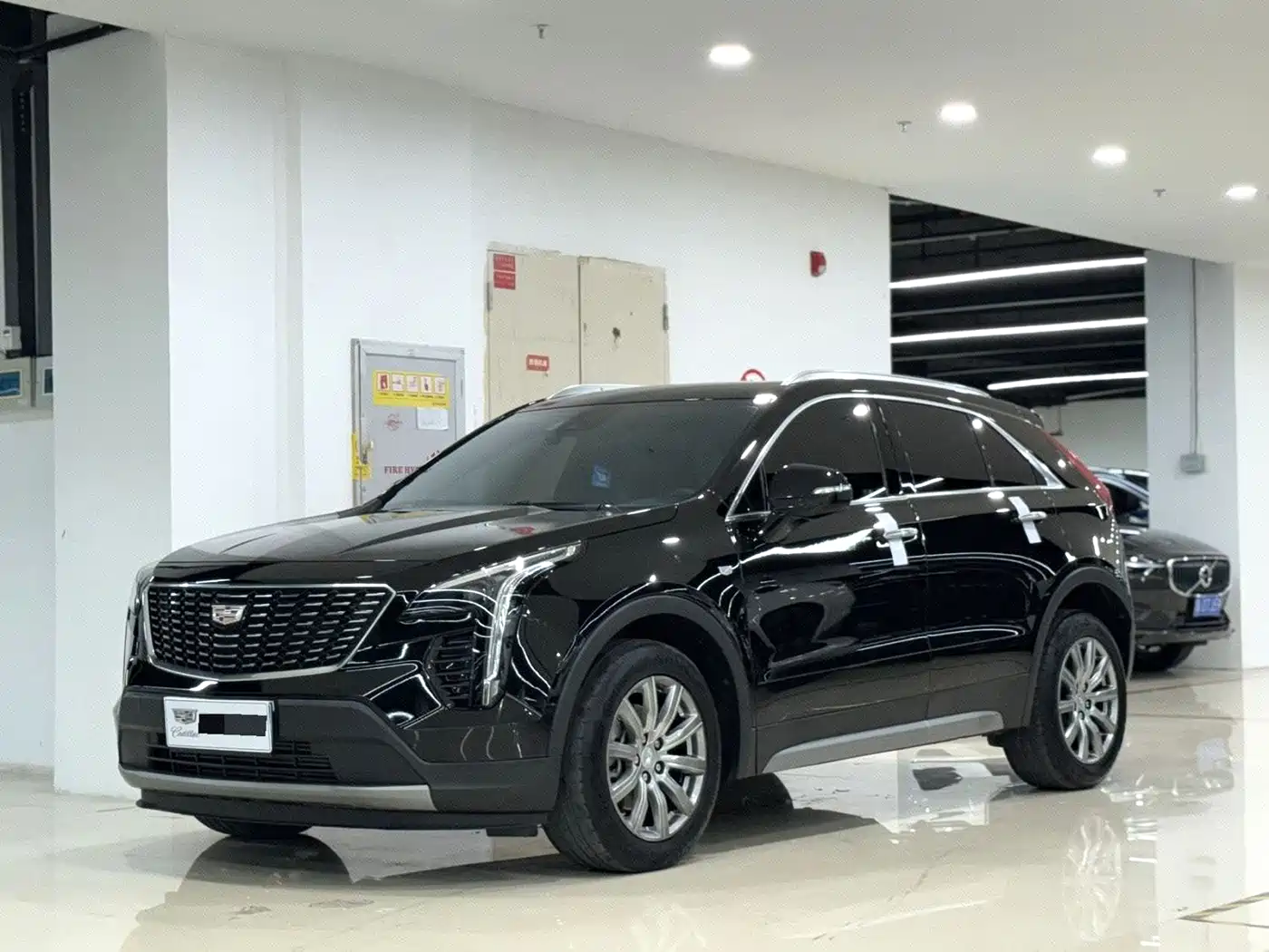 Фото 1 - Cadillac XT4