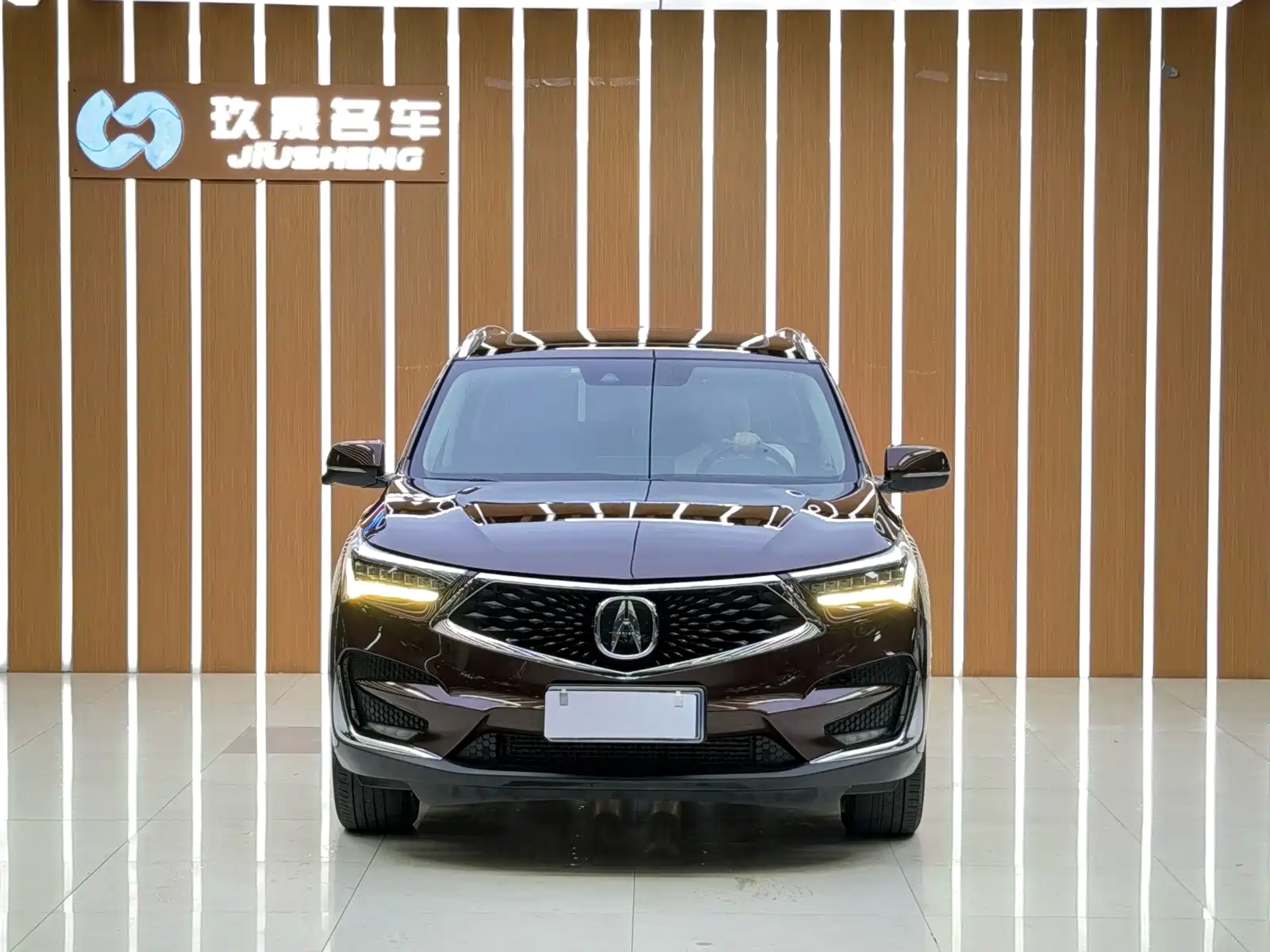 Фото 2 - Acura RDX