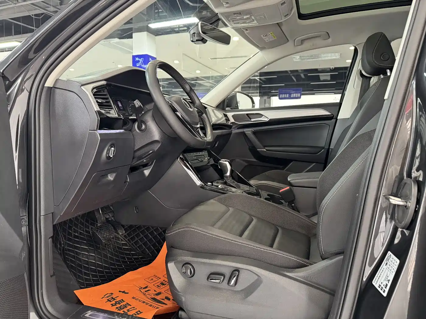 Volkswagen Tayron 2022 280TSI 2WD Luxury Smart Connect Edition фото 5