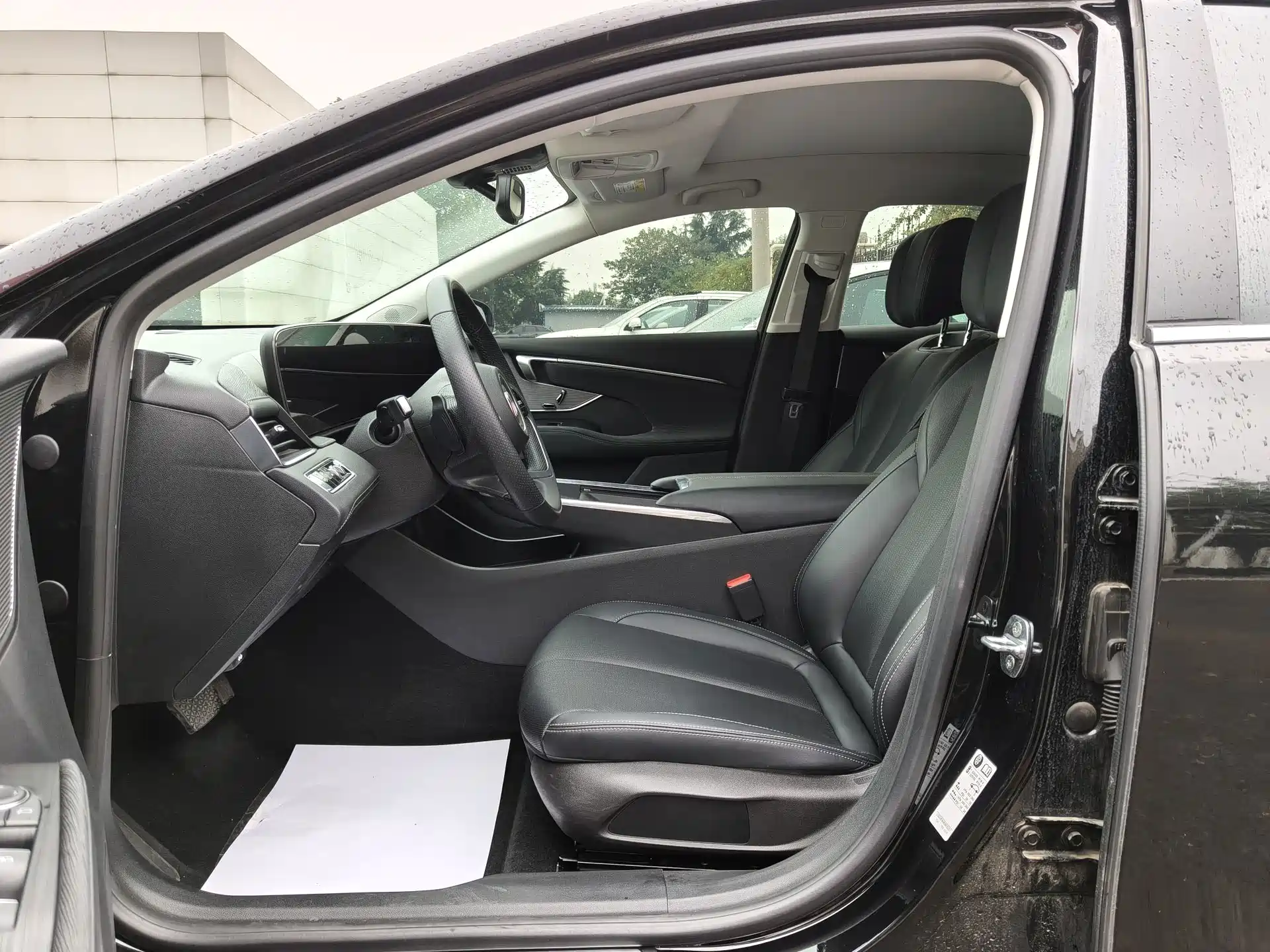 Photo 6 - Buick LaCrosse