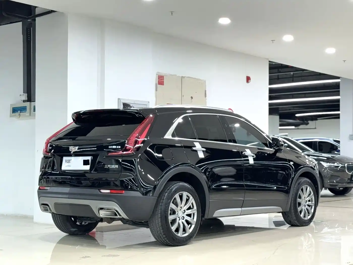 Фото 4 - Cadillac XT4