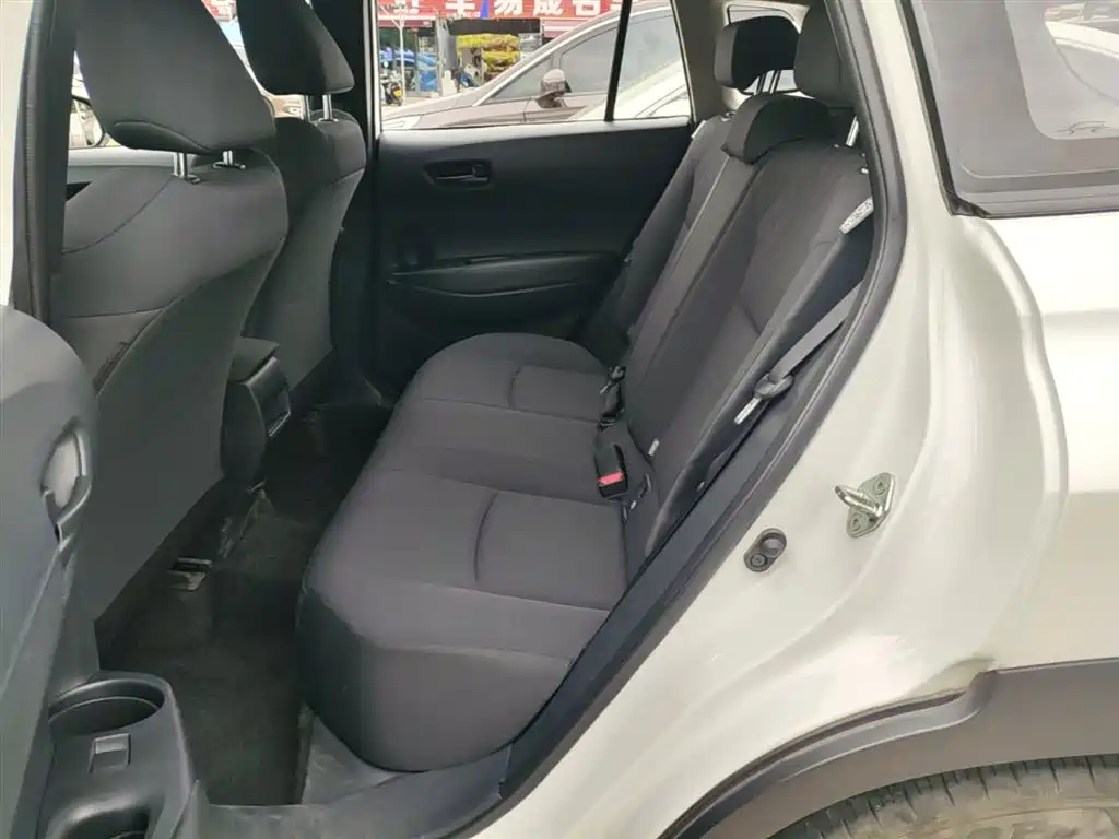 Toyota Corolla Cross 2022 2.0L Pioneer Edition фото 17