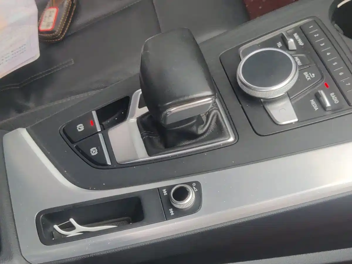 Audi A4L 2019 40 TFSI Fashion (China VI) фото 14