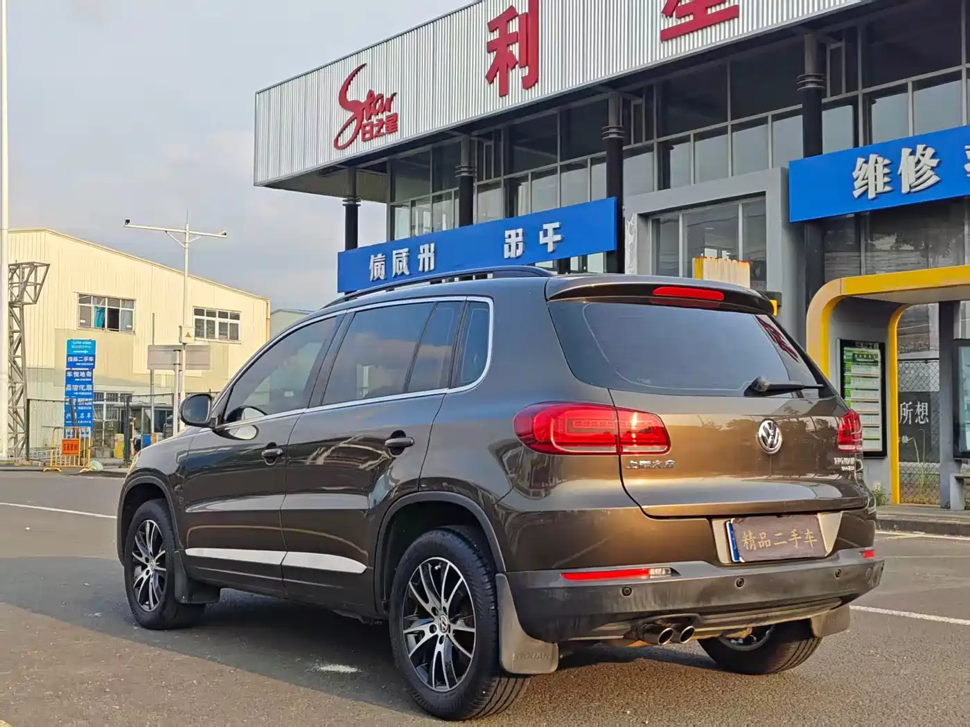 Volkswagen Tiguan 2016 Model 300TSI Automatic 2WD Comfort Edition фото 7