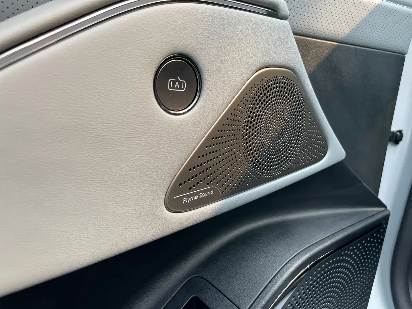 GEELY GALAXY GALAXY E8