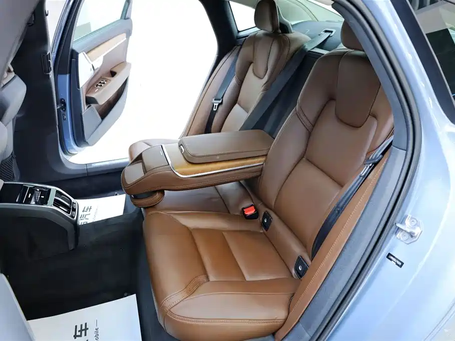 Volvo S90 2020 T5 Elegance Luxury Edition фото 29