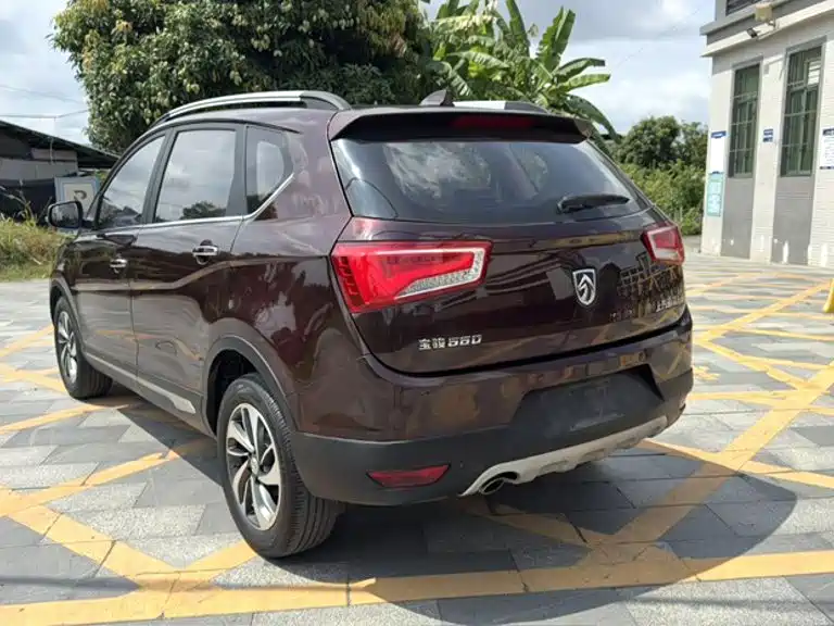 Baojun 560 2017 2016 1.8L Manual Luxury