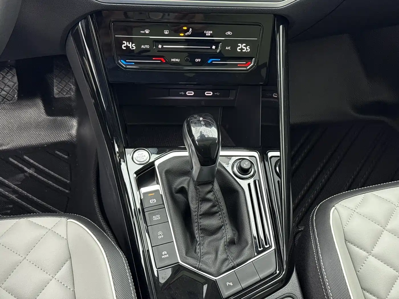 Volkswagen Tayron 2023 280TSI 2WD Luxury Plus Advanced Edition фото 15