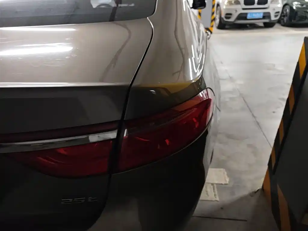 Jaguar XF 2016 2016 XF 2.0T 2WD Elegance Edition
