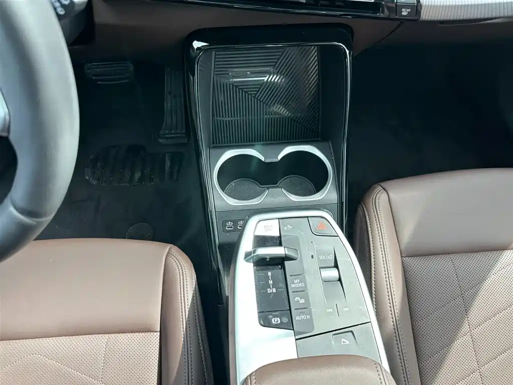 BMW iX1 2025 2025 eDrive25L M Sport Package