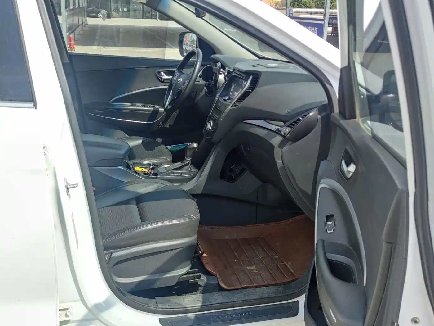 Hyundai Santa Fe 2013 Model 2.4L Automatic 2WD Smart фото 12