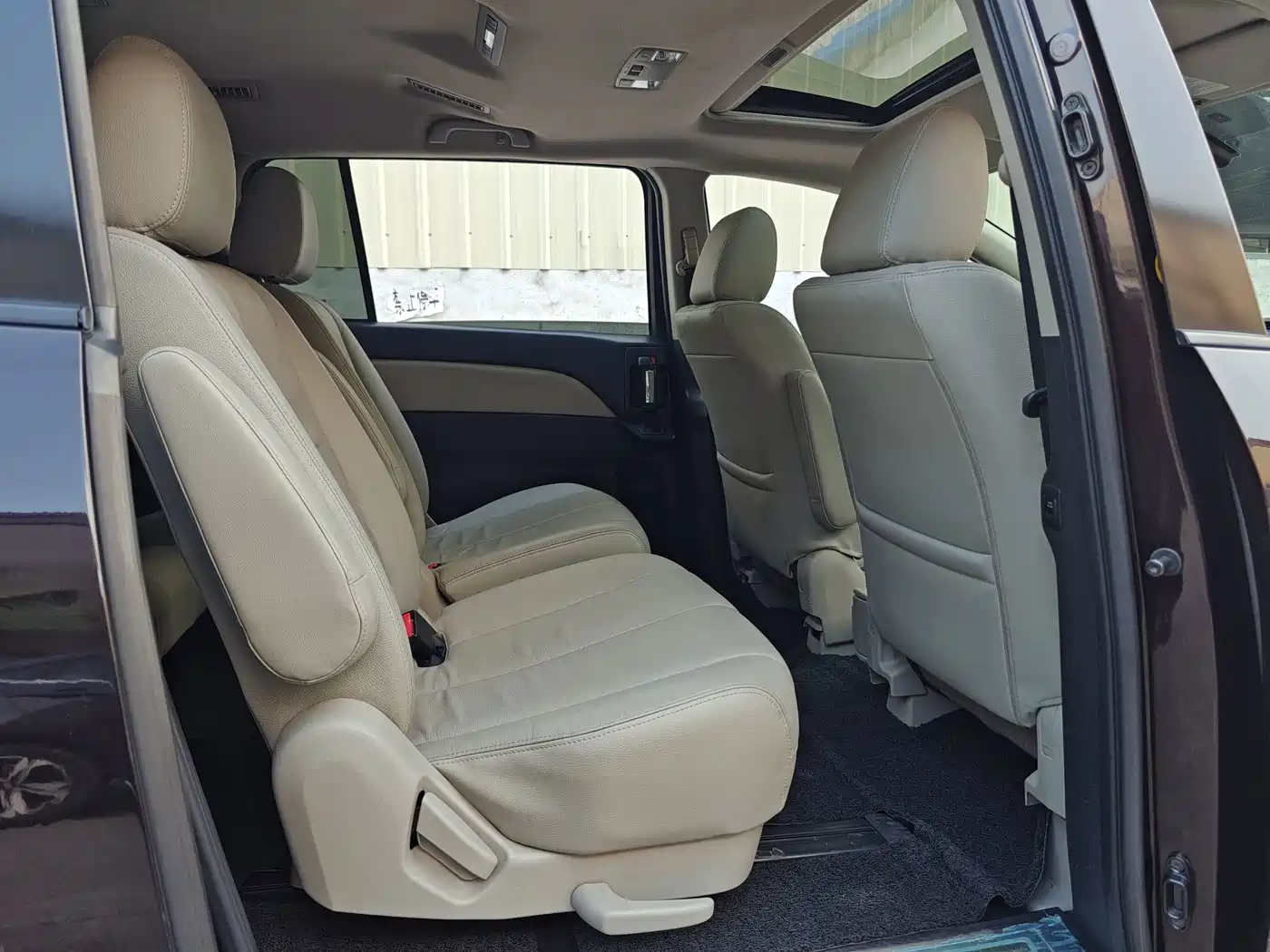 Mazda 8 2015 2015 2.5L Navigator Edition