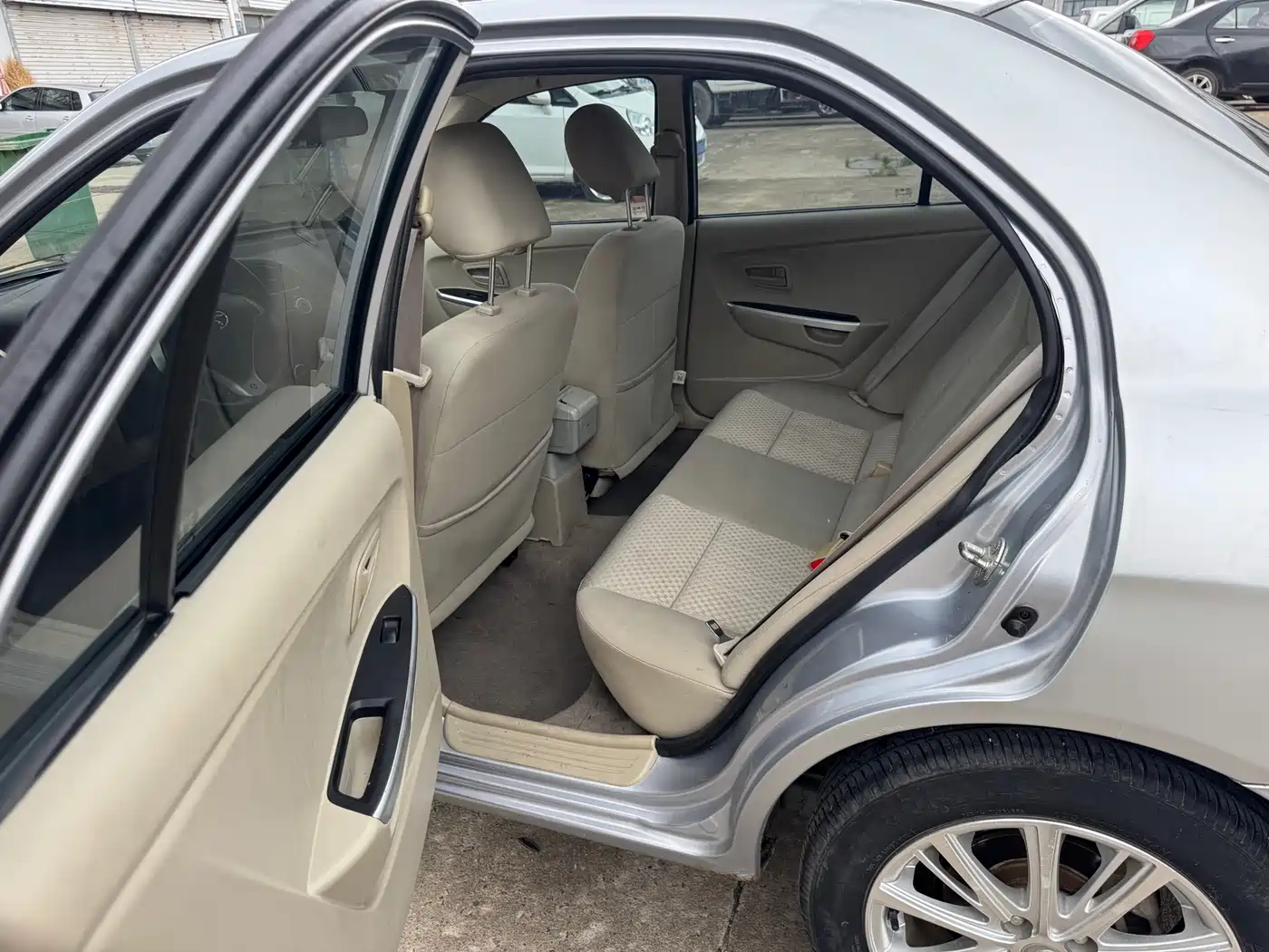 Soueast V3 Lingyue 2014 2014 1.5L Manual People's Edition