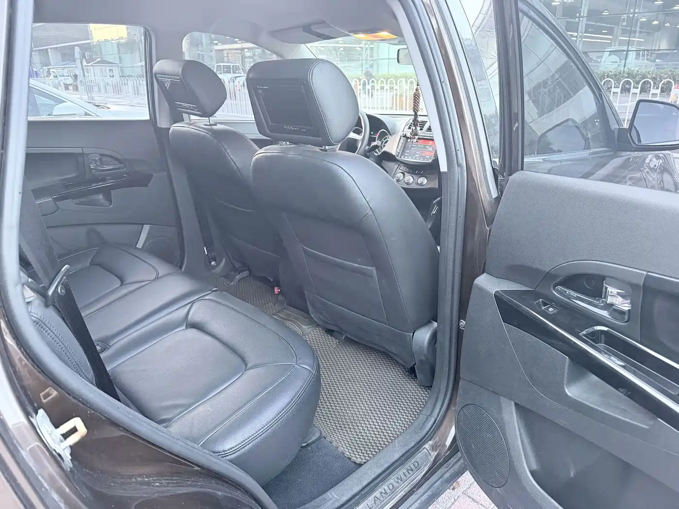 Landwind X5 2015 2013 2.0T Manual Creative Edition