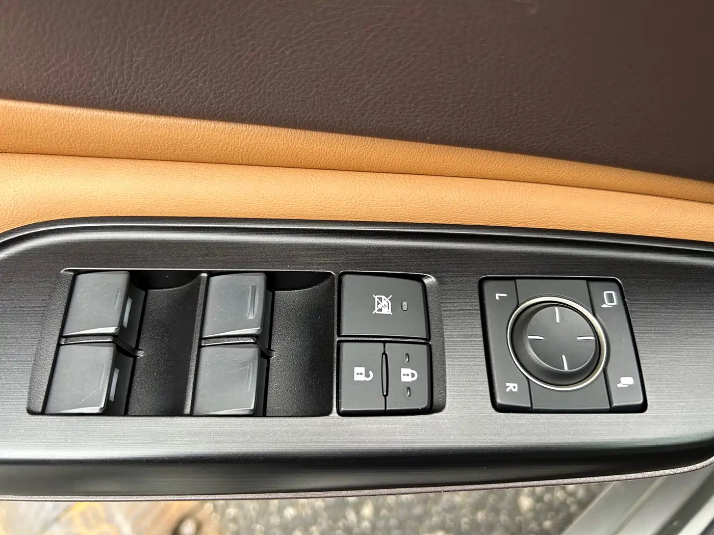 Lexus ES 2018 300h Excellence Edition China V фото 21