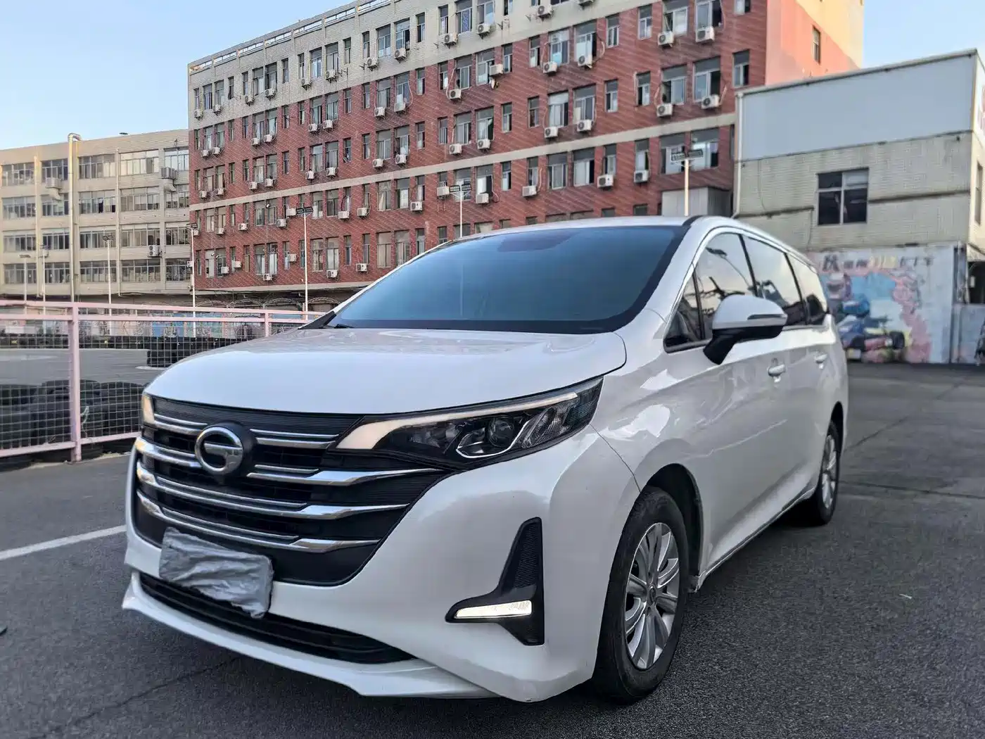 GAC Trumpchi Trumpchi M6 2021 270T DCT Elite Edition (7-Seater)