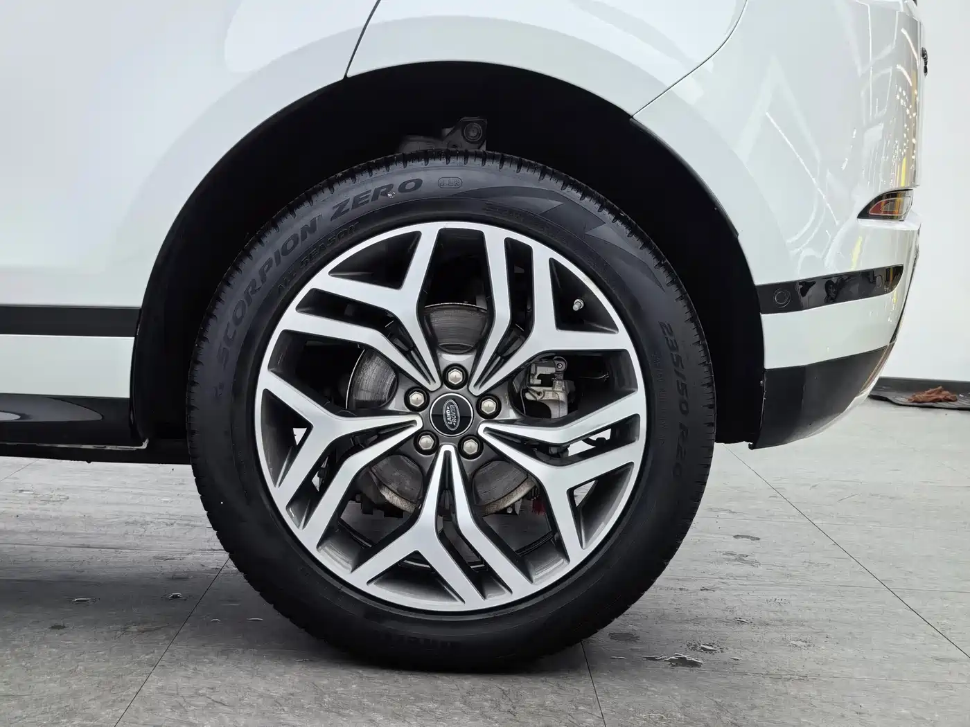 Land Rover Range Rover Evoque 2020 249PS R-DYNAMIC S Sport Edition фото 13