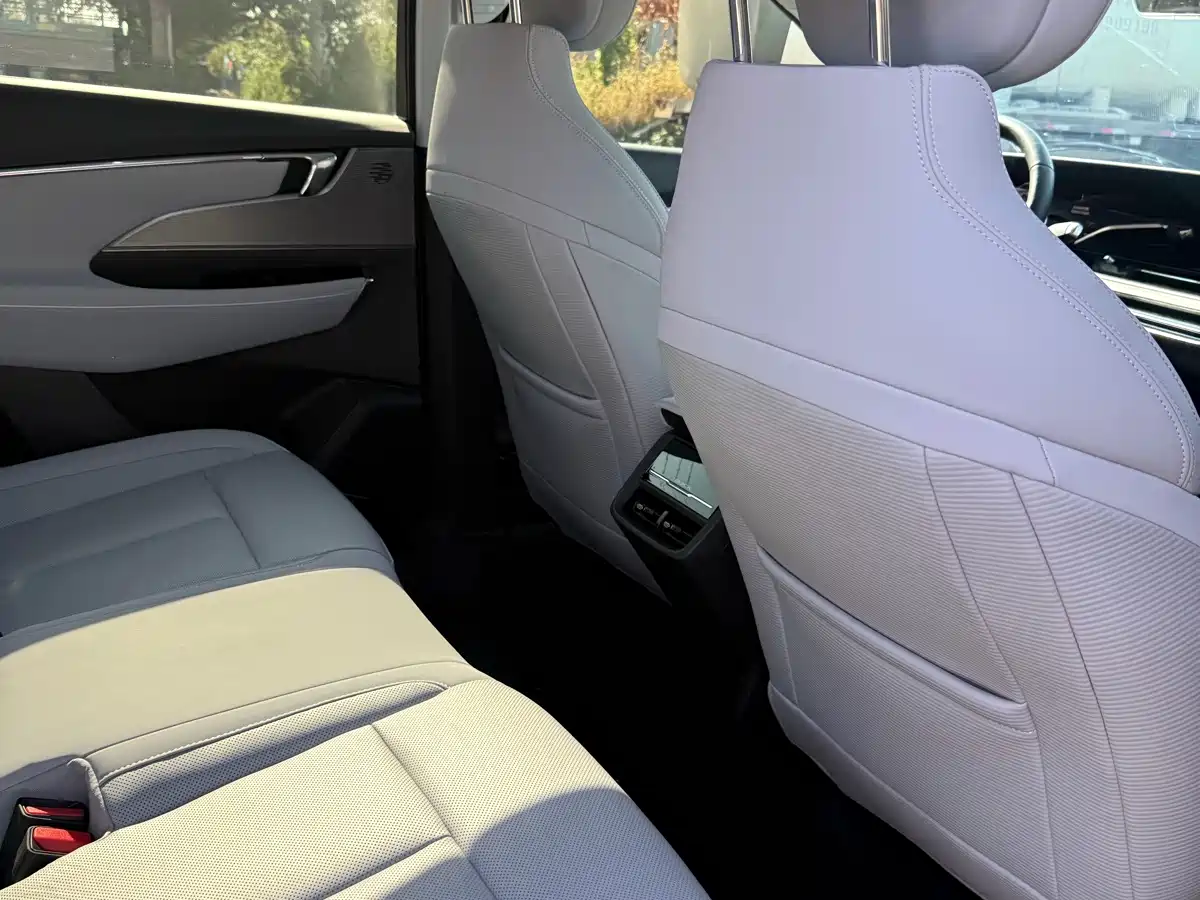 Buick E5 2023 2023 Premium Standard Range Edition