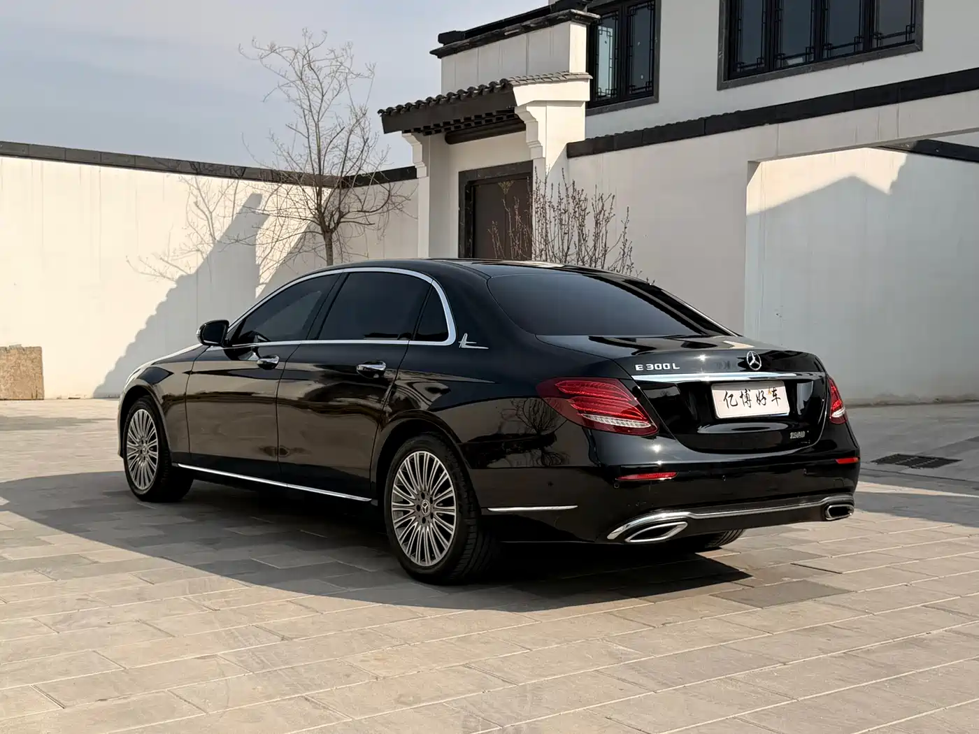 Mercedes-Benz E-Class 2020 E 300 L Luxury Model фото 7