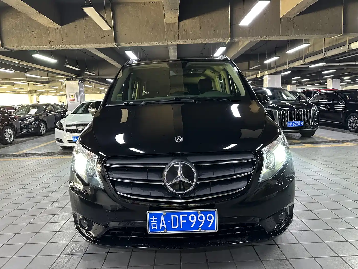 Mercedes-Benz Vito 2021 2.0T Elite 7-Seater фото 2