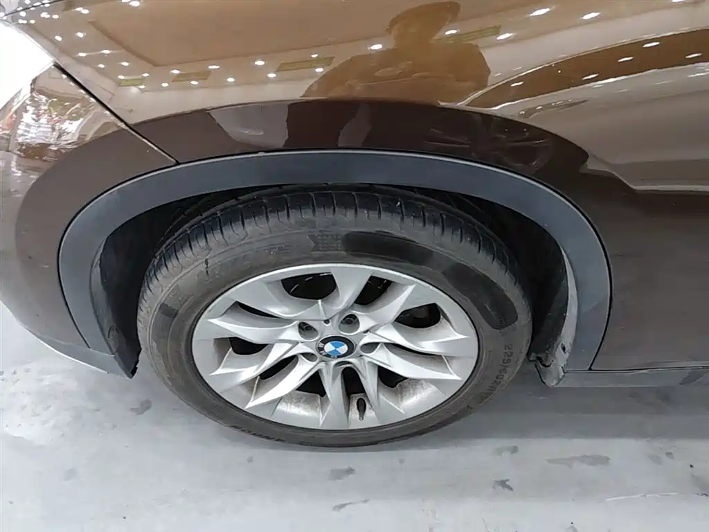 BMW X1 2015 Model sDrive18i Fashion Advanced Edition фото 23