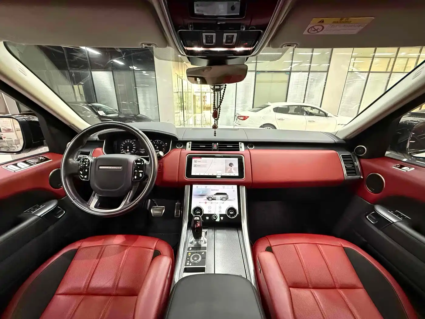Land Rover Range Rover Sport 2021 3.0 L6 Gloss Black Edition фото 13
