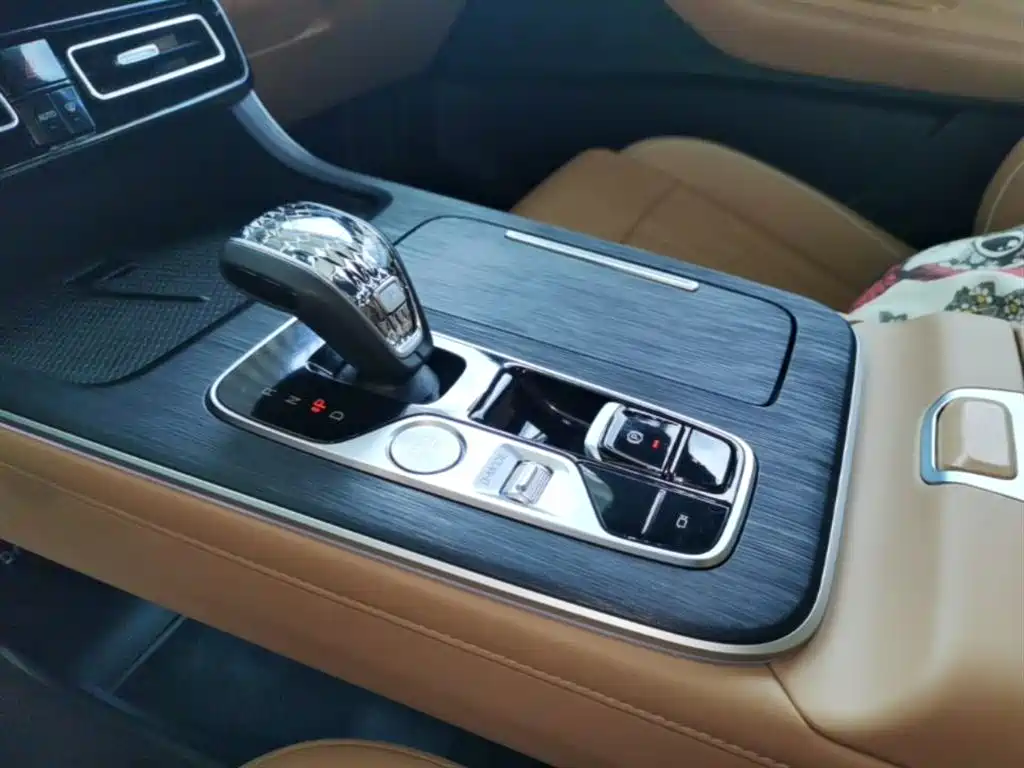 GAC Trumpchi Trumpchi GS8 2025 Pilot Series 2.0TGDI 2WD Luxury Edition 5-seater фото 14