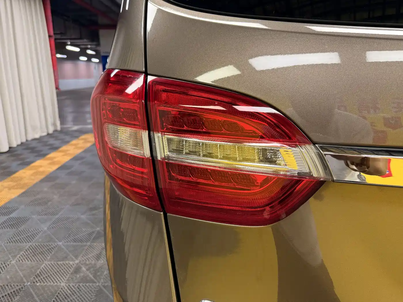Buick GL8 2014 3.0L GT Luxury Business Elegance фото 12