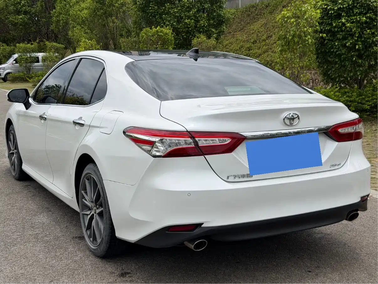 Toyota Camry 2021 2.5G Luxury Edition фото 4