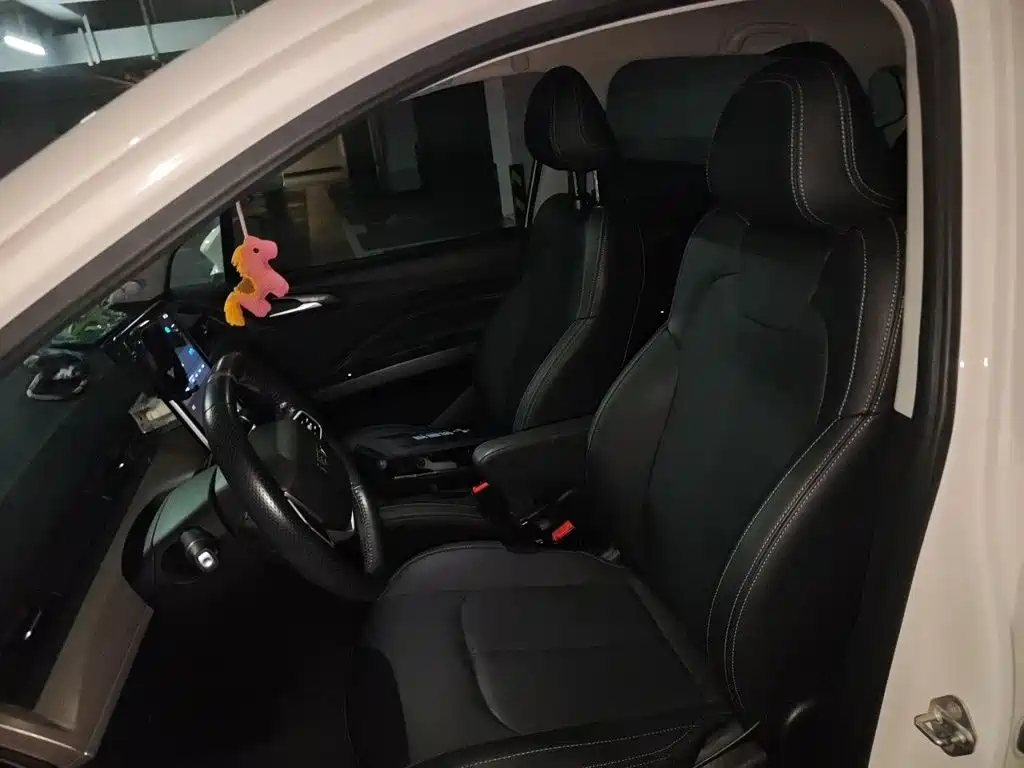 Nezha Auto Nezha V 2022 2021 Standard Range Entertainment Upgrade
