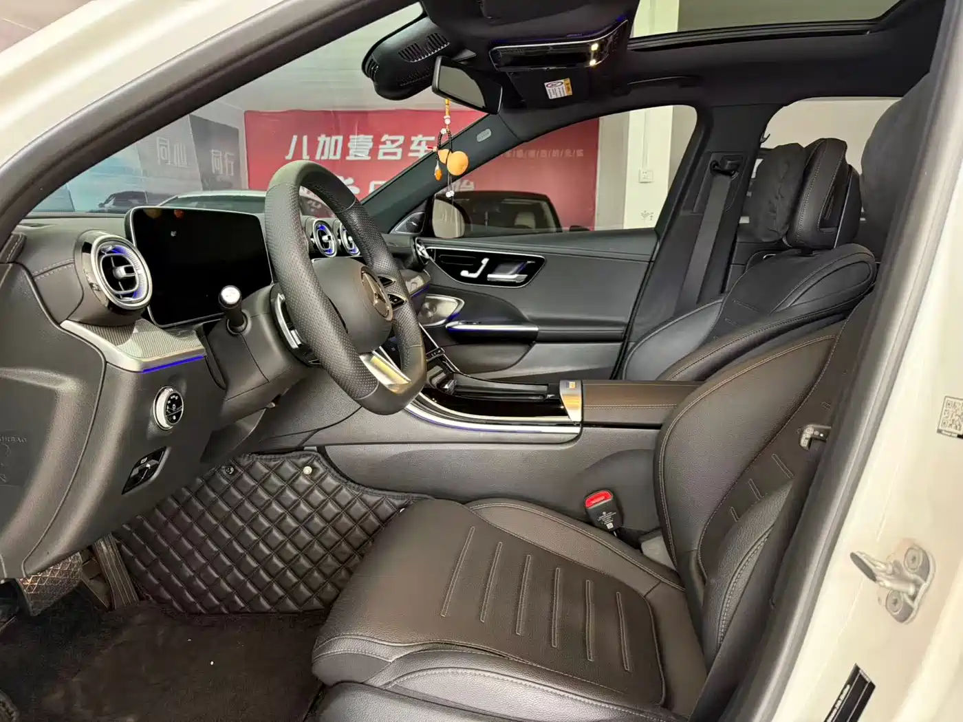 Mercedes-Benz C-Class 2024 C 260 L Night Edition Sport фото 6