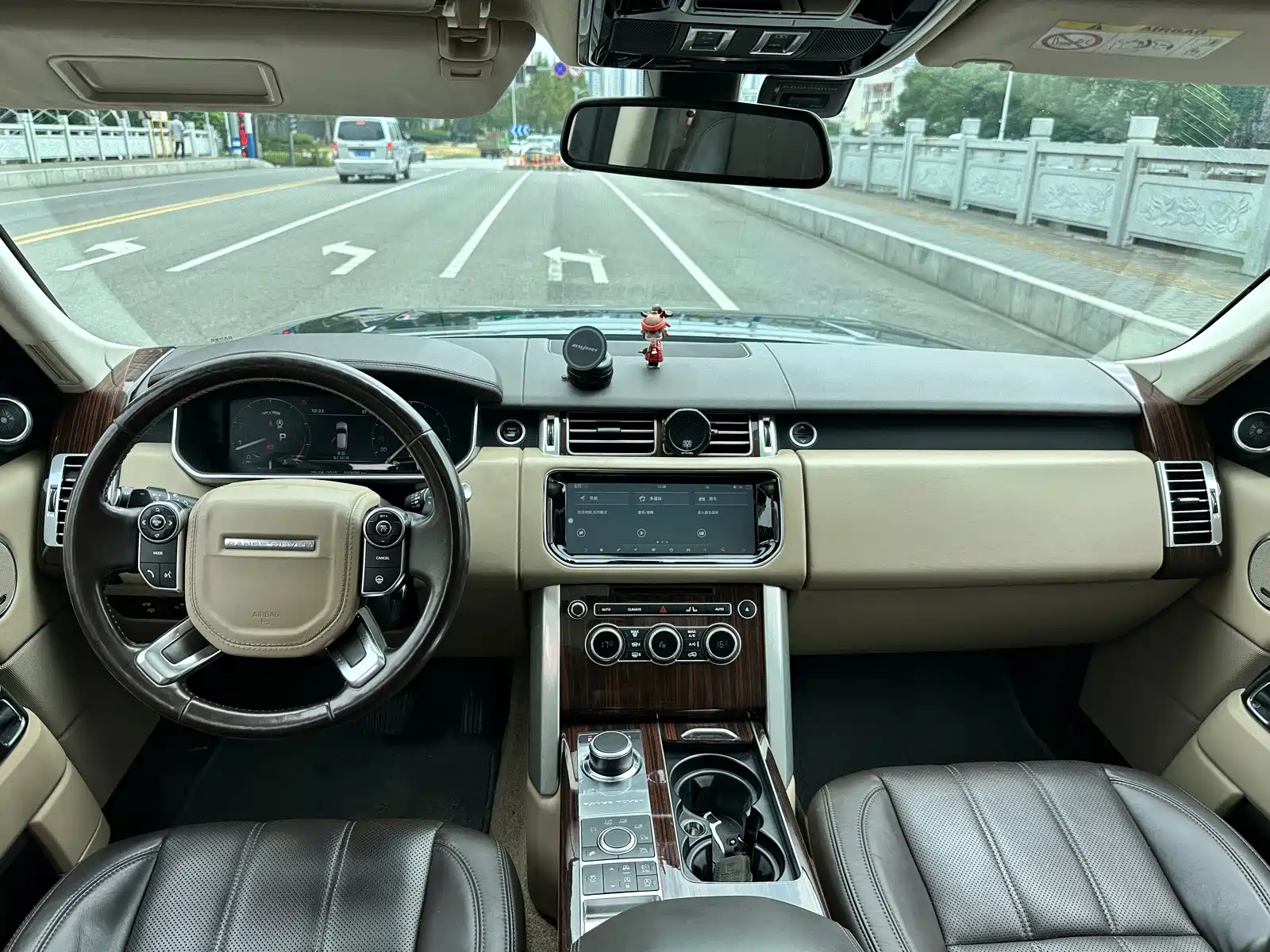 Фото 8 - Land Rover Range Rover