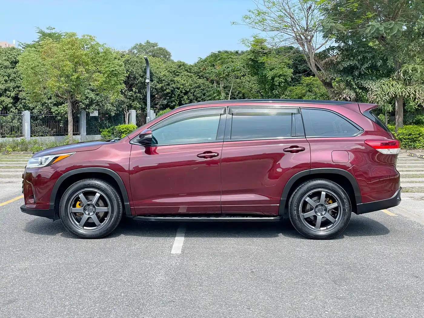 Toyota Highlander 2018 2.0T 2WD Luxury 7-seater (China V) фото 9