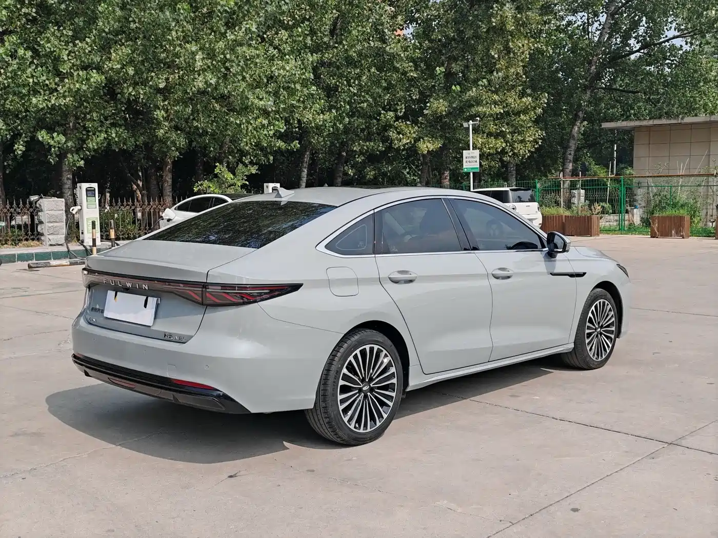 Chery Fengyun Fengyun A8L 2025 2025 1.5TGDI 145km Luxury