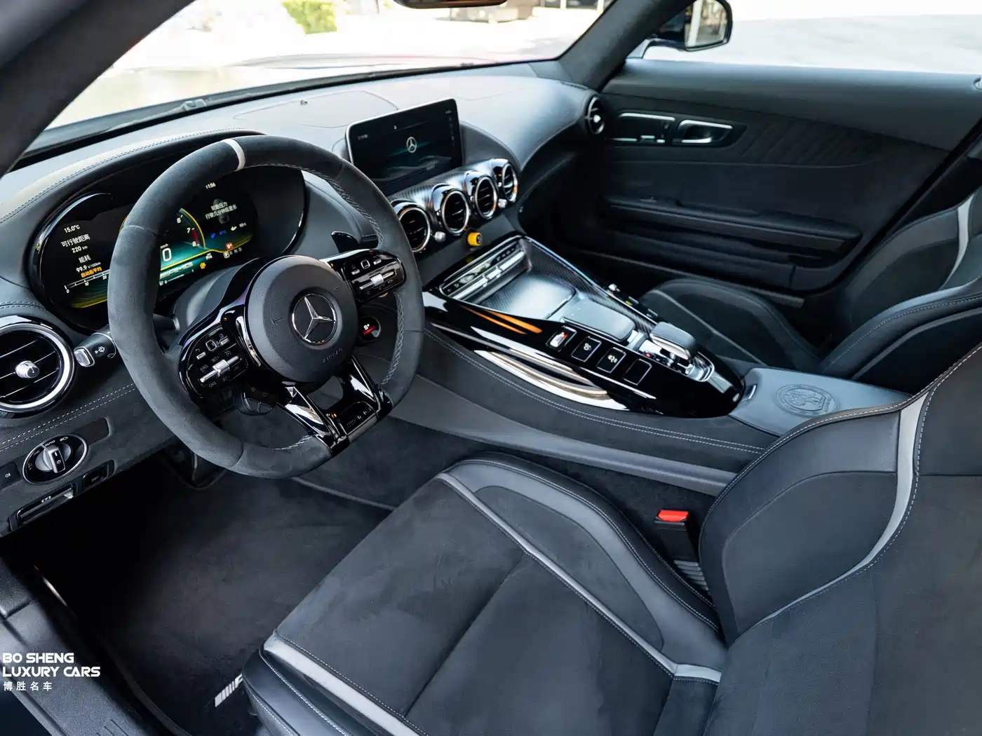 MERCEDES-BENZ AMG GT