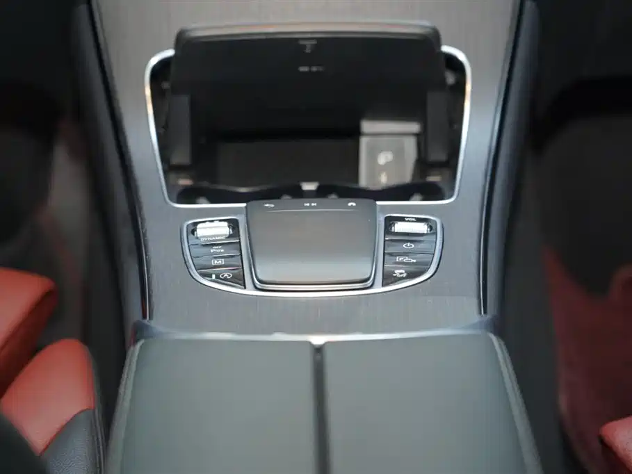 Mercedes-Benz GLC Coupe 2021 GLC 300 4MATIC Coupe SUV фото 7